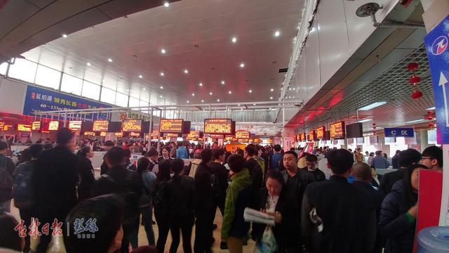 吉林新增本土确诊325例
 （吉林新增本土确诊325例是哪里的）