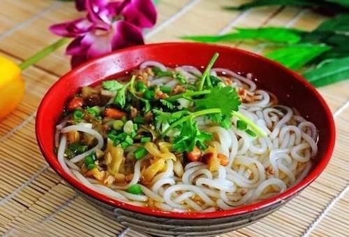 桂林人喜欢什么美食（桂林有什么特产好送人）