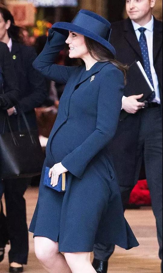 为什么大家都爱maxmara？几百和上万块的大衣确实差很多！