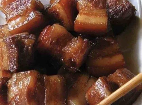 蚂蚁庄园做红烧肉等深色菜肴时选择哪种酱油上色