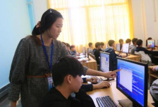 董明珠理解不了，北大法学硕士为啥要卖米粉？7年后他过得如何了