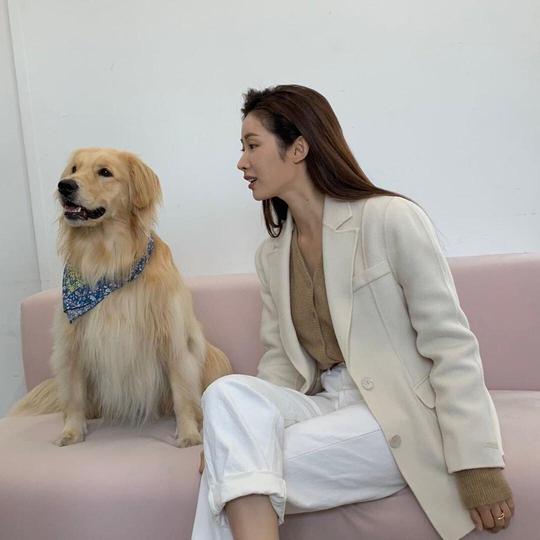 车静媛日常穿搭合辑，一个被演艺事业耽误的穿搭博主，私服超吸睛