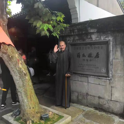 宁波市与广州市哪个大些