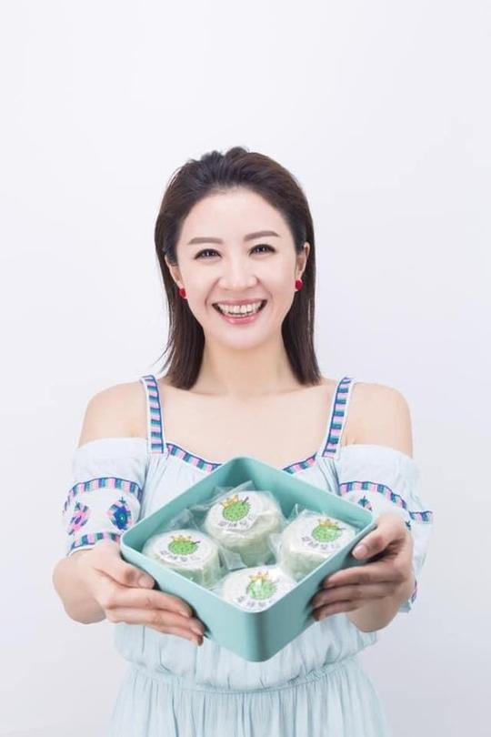 曾拍戏时发生意外进icu前tvb美女主持身兼多职发展榴莲生意