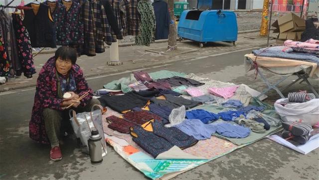 2020摆地摊卖什么最赚钱