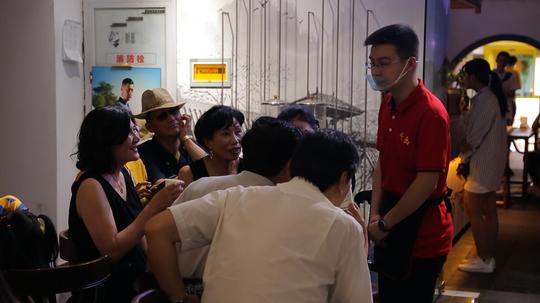 同样的店为何自己的生意不如别人？做好这两点，不再做“陪衬”