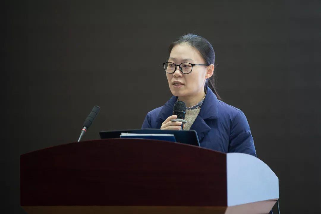 常州拉新app工作室(李一桐和谁长得一样像)