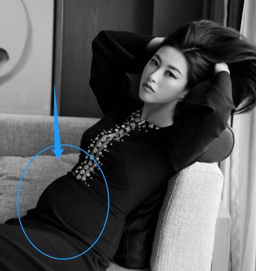  朱珠蝎子式跪姿