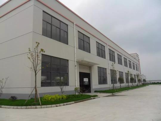 国家允许在宅基地上建厂房创业吗？哪些农村土地可以用来建厂房？