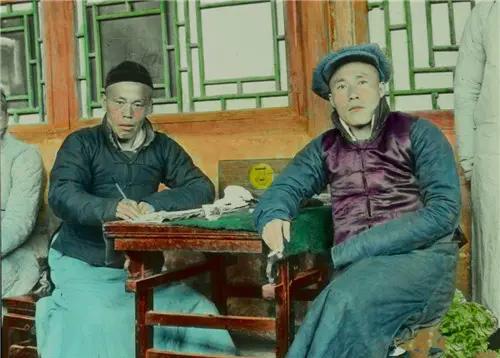 民国民间骗术，被骗者还浑然不知，对骗子感恩戴德，如今仍流行