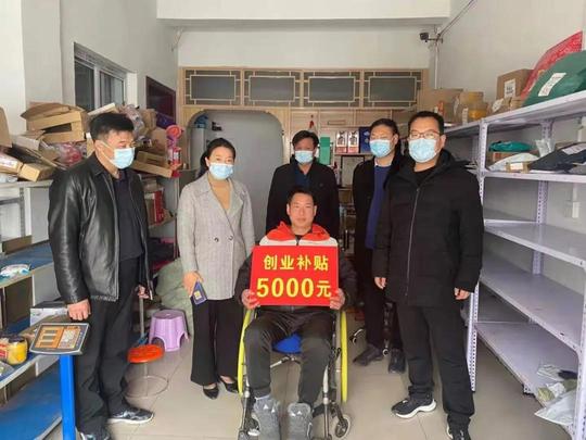 创业扶持资金，为农民工创业保驾护航——南阳市宛城区金华镇“轮椅快递哥”的脱贫致富路