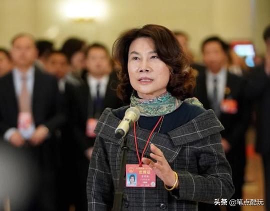 董明珠推格力手机三代，骁龙821卖3600元，着眼点却在5g？