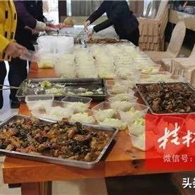 春节期间(一个月)在桂林租房住，加上伙食大概要花多少钱啊?桂林那边的饮食消费如何？