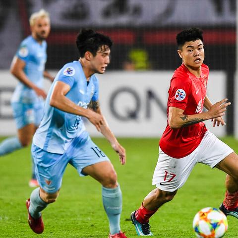 fc足球花多少钱