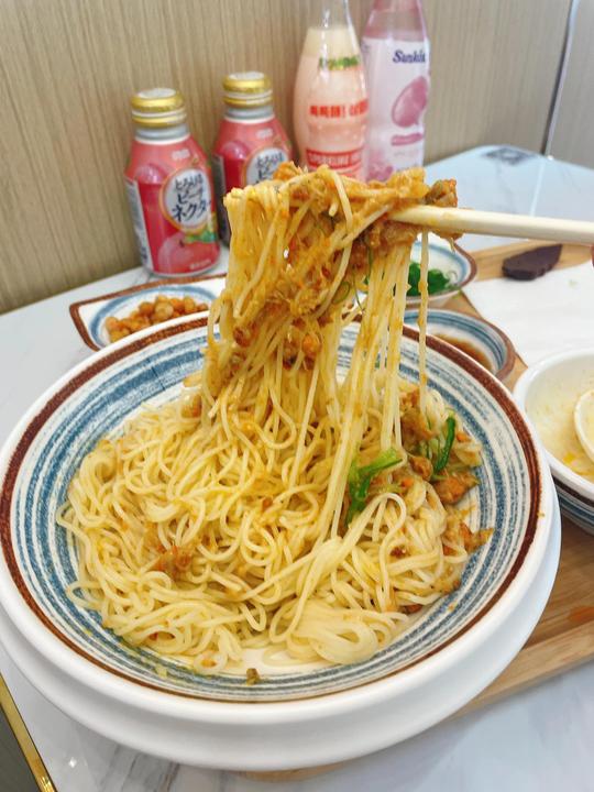 长沙探店｜由12只蟹做成的蟹黄面，难免有些奢侈