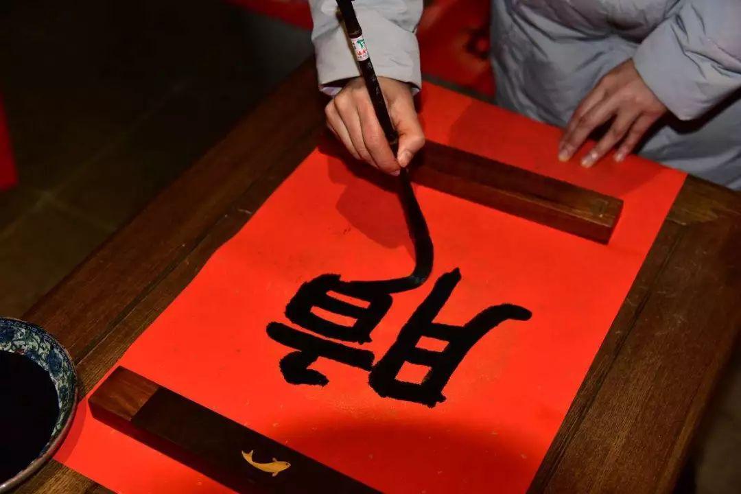 奉贤春节吃什么美食（如果五十岁了你还在打工）