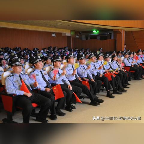 使命召唤手游（使命召唤手游，一场视觉与策略的盛宴）