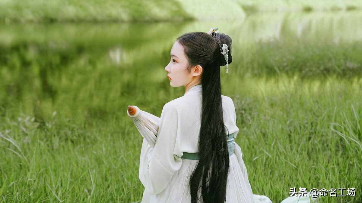 秋天出生的宝宝怎么起名(立秋的名字寓意)