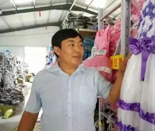 电工逆袭！他一年赚400000000元，原因竟是听老婆话？马云点赞了