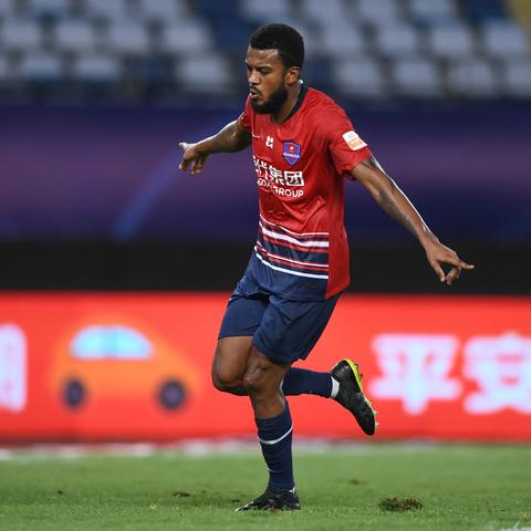 重庆年轻足球运动员名单的长尾关键词有什么