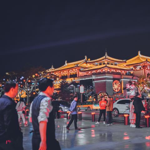 西安金字塔是什么做的？