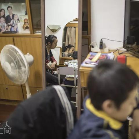 跨境电商上架产品好累呀 的拓展长尾关键词是那些 