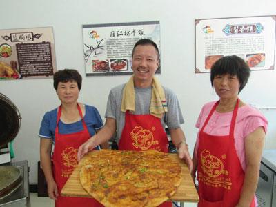 小区门口开早餐店怎么样，现在流行的包子和饼类小吃有哪些