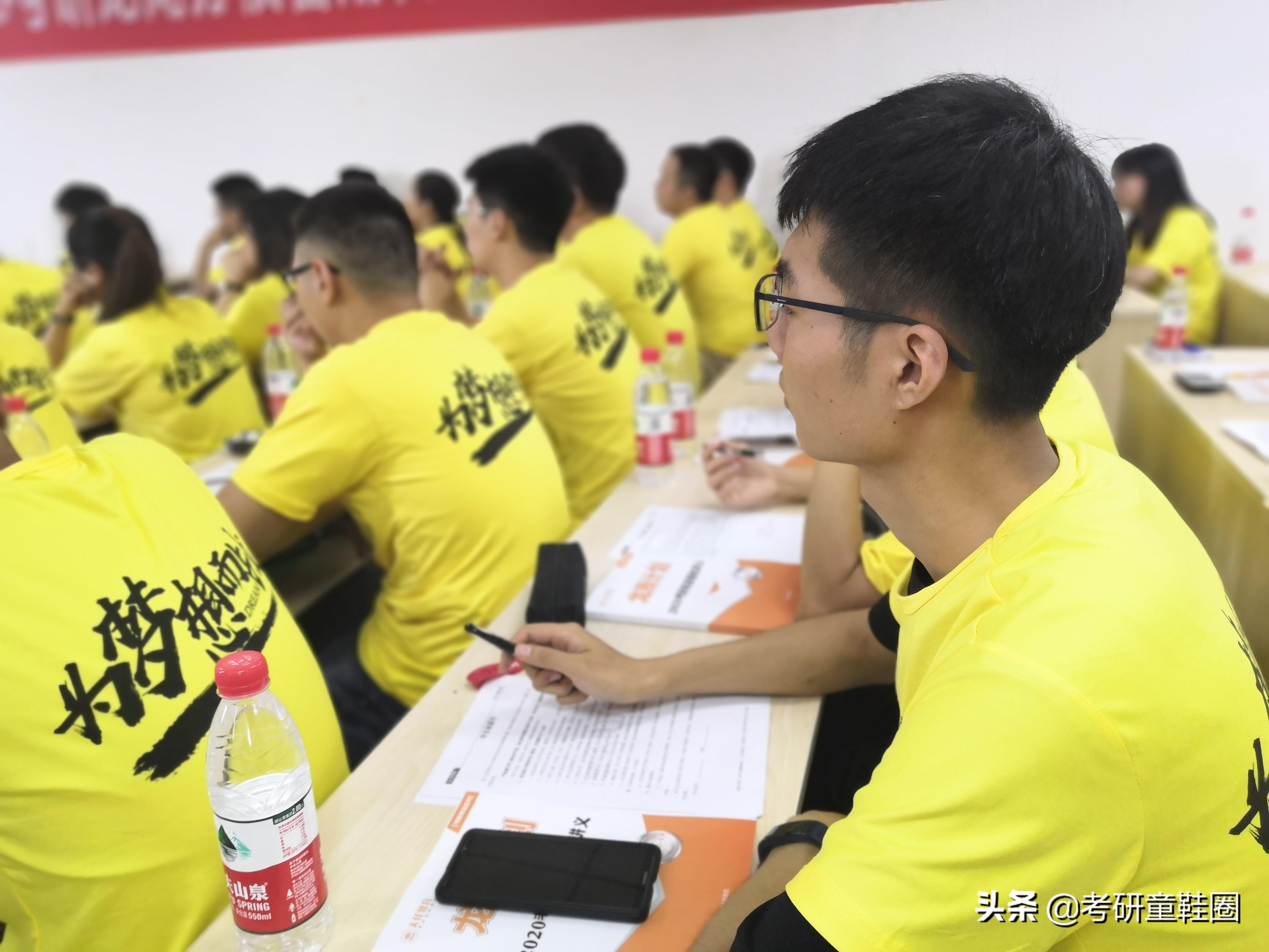 文科生热门高薪专业排行榜：探寻最适合就业的领域