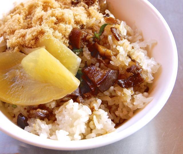 腊肠蛋炒饭的做法步骤