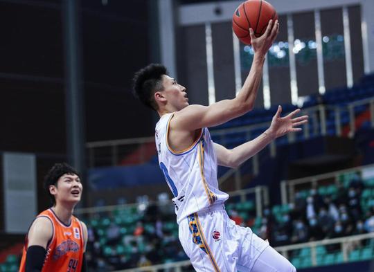 6人上双！首钢用团队篮球送cba土豪首败林书豪激动发文点赞3大将