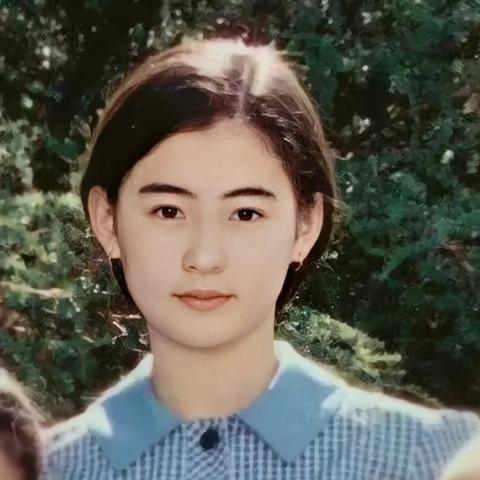 武汉市和平中学校服是什么样