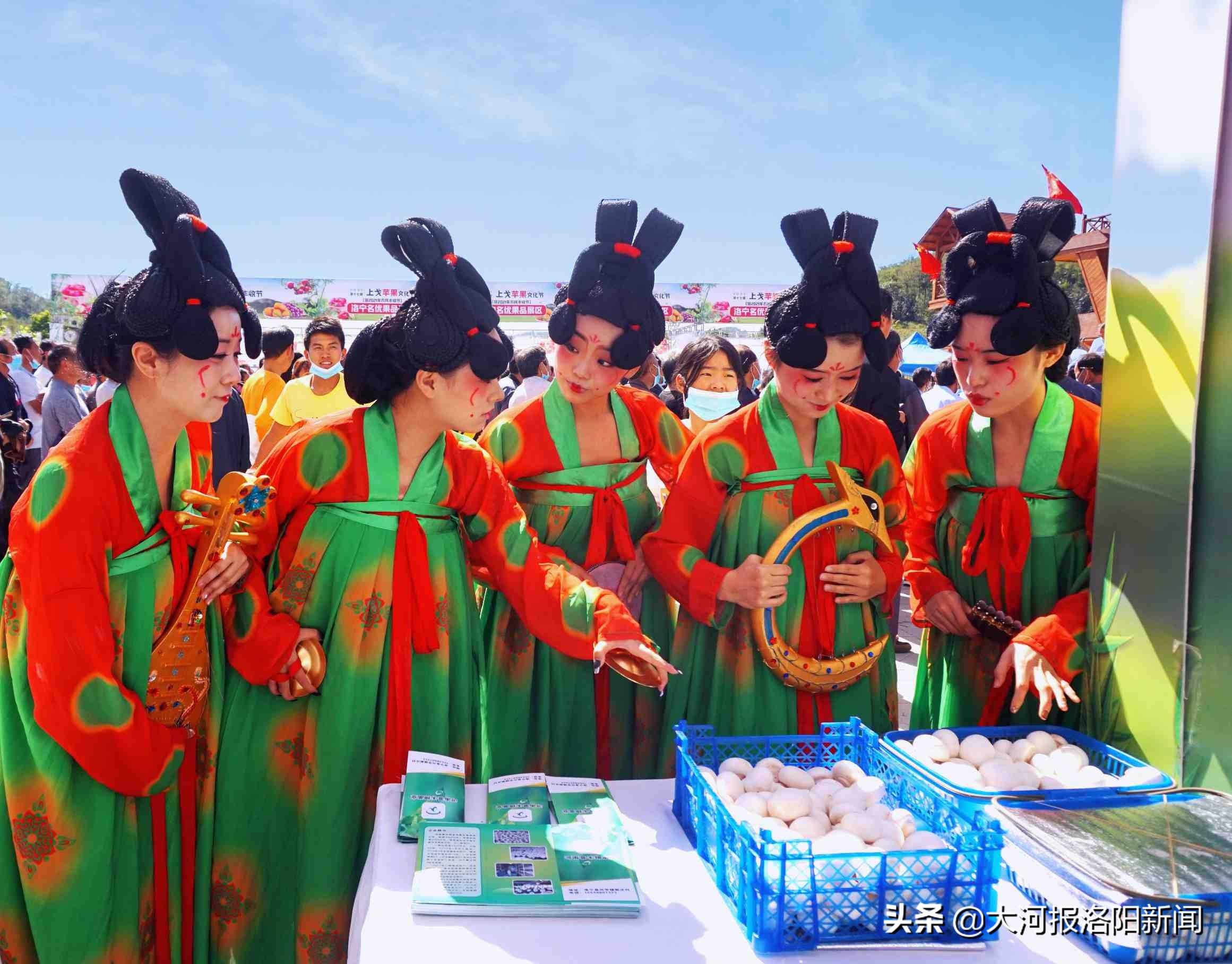 洛宁美食有什么特点（去洛阳看牡丹途经安阳想玩两天求大家推荐美食及景区谢谢）