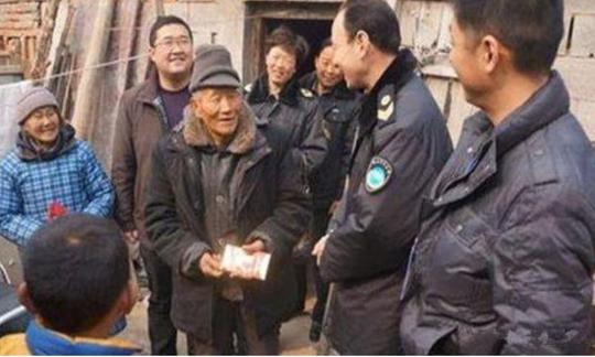 山西富商借给八路军1100万法币，临终前嘱咐儿子：尽量不要找政府