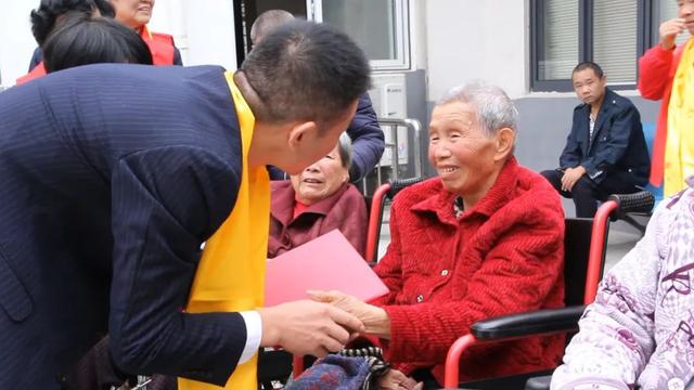 2019重阳节敬老院活动报道