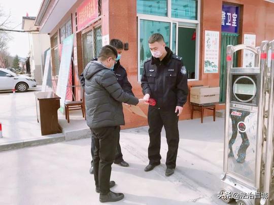 沁水法院敲响疫情期间线下庭审“第一锤”