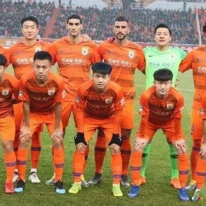 使命召唤现代战争（使命召唤现代战争，战火重燃的荣耀战场）