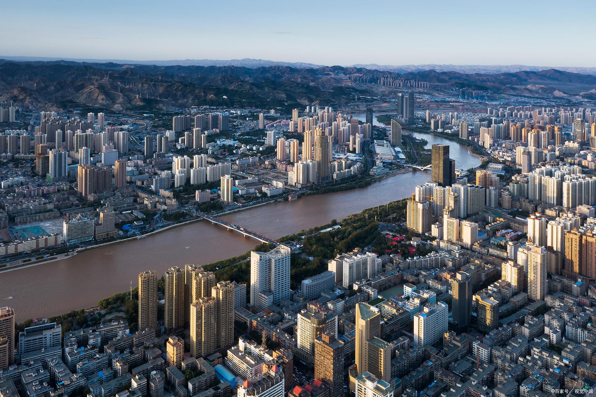 2025年985大学最新排行：领跑中国高等教育新纪元