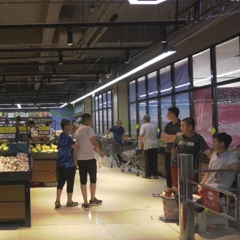 石家庄市哪个超市好