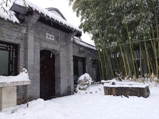 扬州旅行，第82篇，春夏秋冬山光异趣，风情雨露竹影多姿