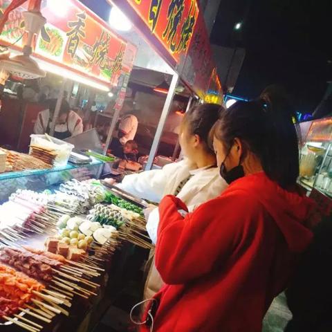 兰州市的小吃街在哪里