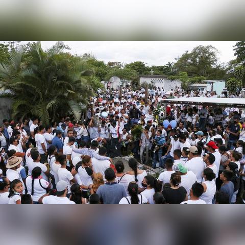 足球比赛队员抽烟吗的长尾关键词有哪些