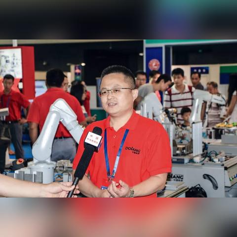 人工智能实训用什么做