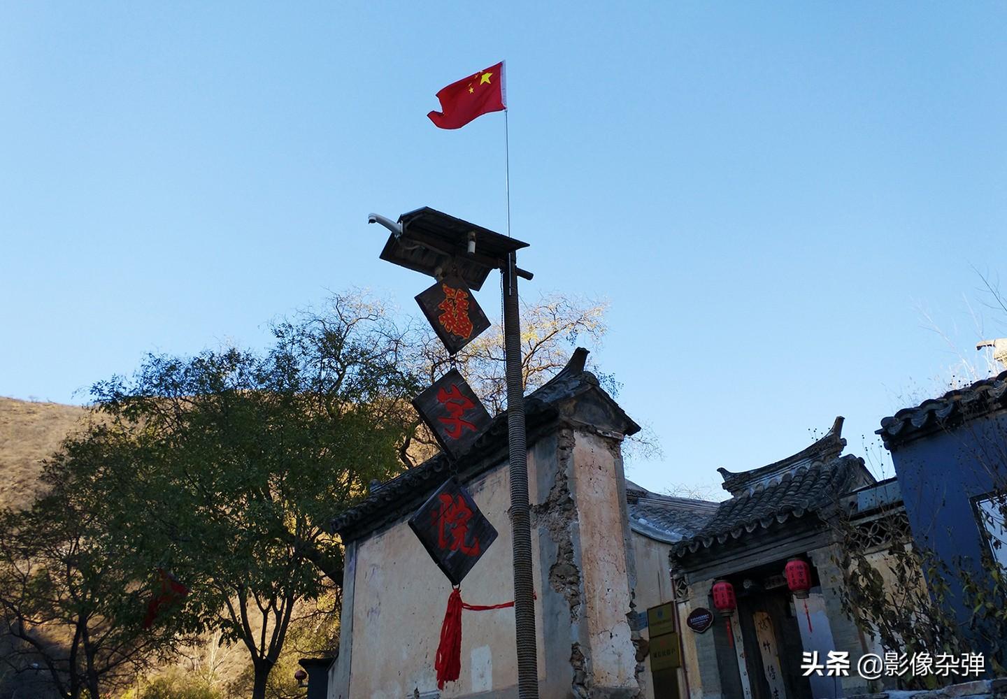 越姓女宝宝怎么起名(言姓的名字)