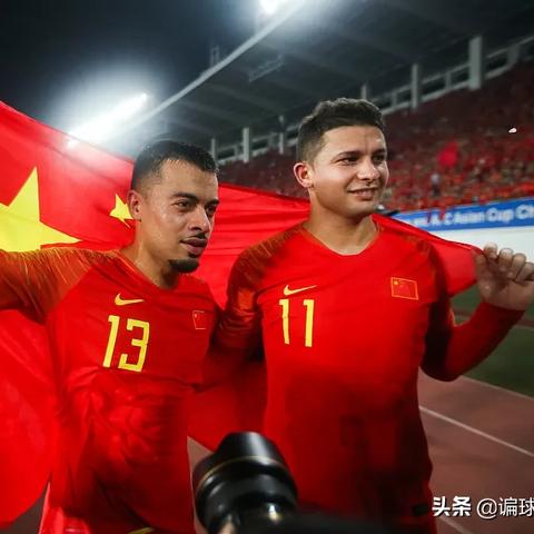 足球运动员前国脚的长尾关键词有哪些