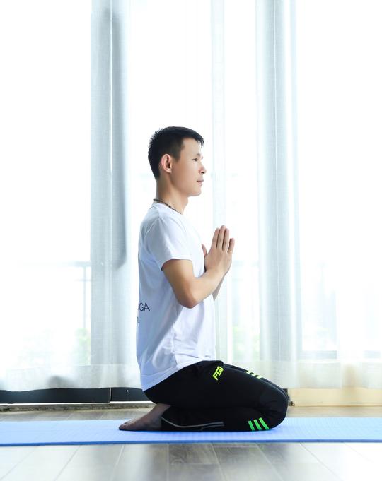 曾经的创业失败者，如何逆袭为“男性瑜伽老师”——华子老师自述