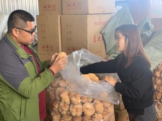 “90后”夫妻返乡创业卖土特产：扎根黑土地，助农民增收