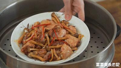 电饭煲加热盘有气味怎么办