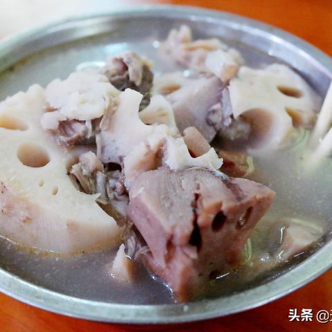 武汉大学食堂有多豪华？