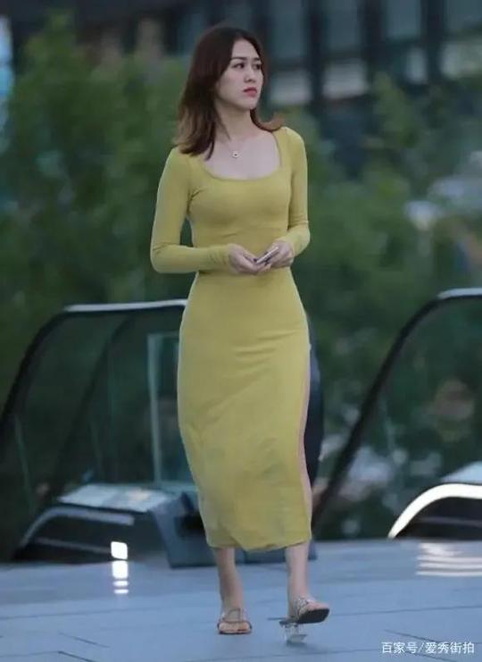 黄衣服小姐姐