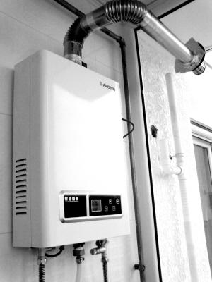 家里热水器不出热水怎么回事